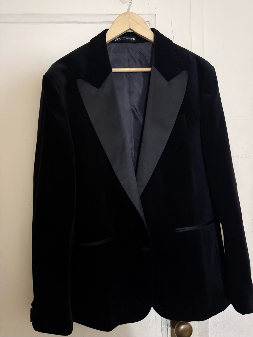 Zara Black Velvet Blazer with Satin Lapels